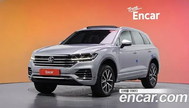 Volkswagen Touareg 2020 — ფოტო 10/37