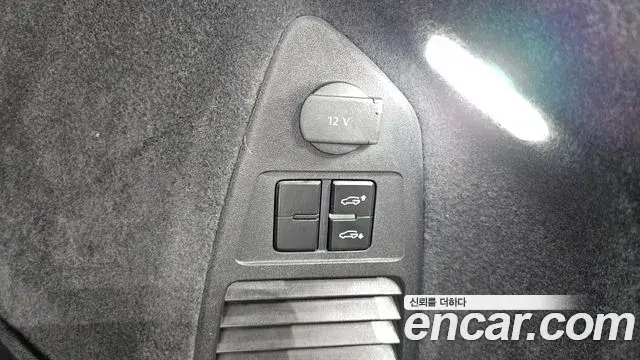 Volkswagen Touareg 2020 — ფოტო 22/37
