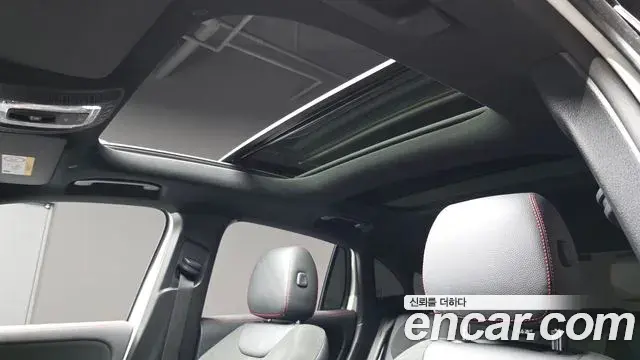 Mercedes-Benz GLA-Class 2025 — Фото 18/20