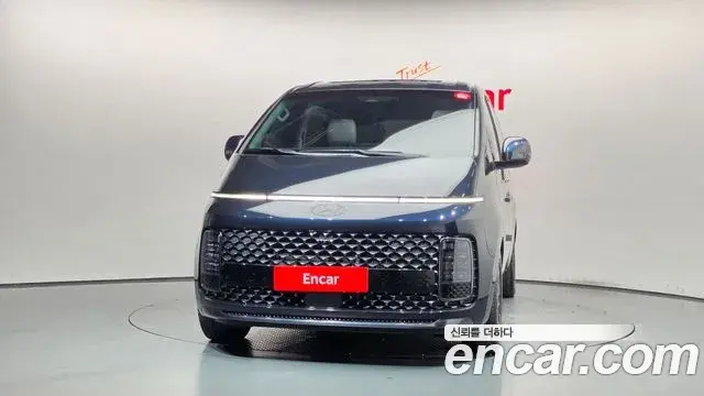Hyundai Staria 2024 — Фото 3/20