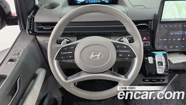 Hyundai Staria 2024 — Фото 13/20