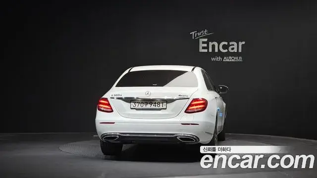 Mercedes-Benz E-Class 2020 — Фото 4/20