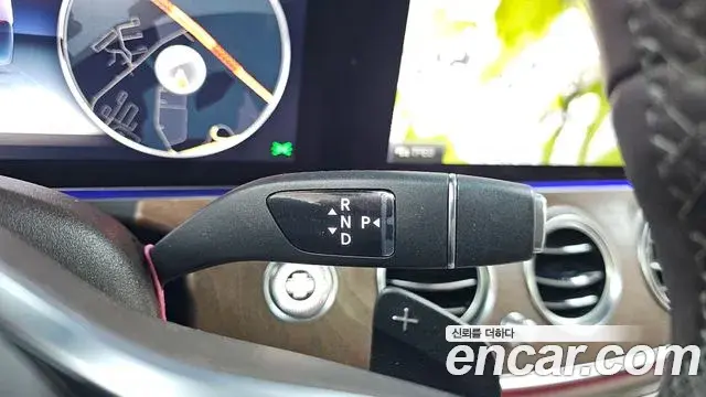 Mercedes-Benz E-Class 2020 — Фото 9/20