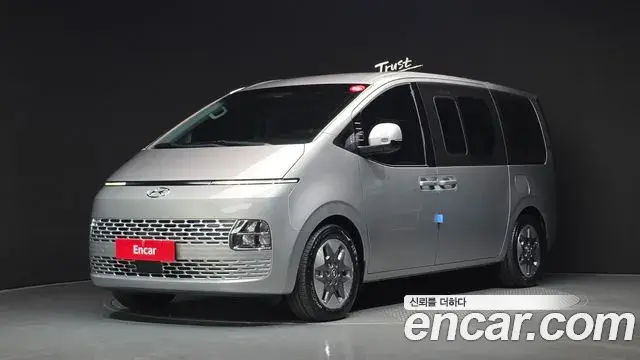 Hyundai Staria 2024 — Фото 1/20