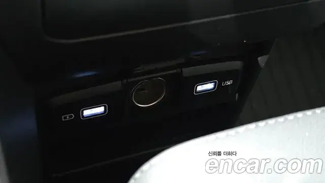 Hyundai Staria 2024 — Фото 17/20
