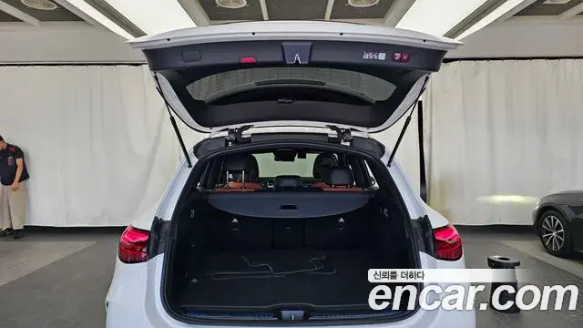 Mercedes-Benz GLC-Class 2026 — Фото 18/20