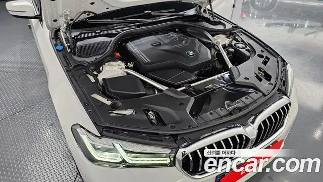 BMW 5 Series 2023 — Фото 6/20