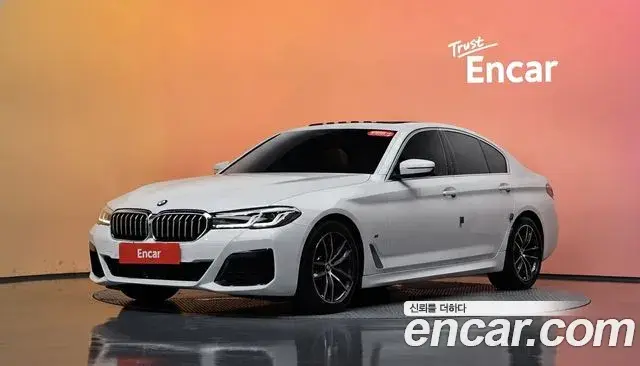 BMW 5 Series 2023 — Фото 1/20