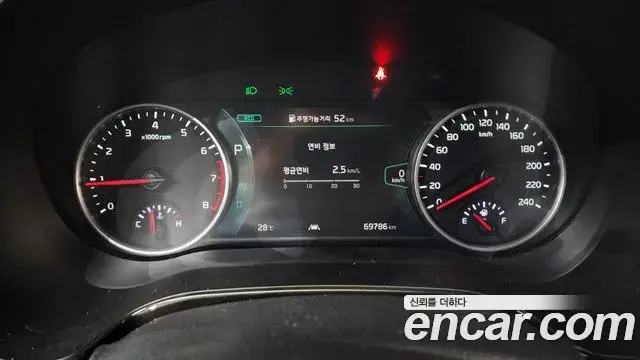 Kia Seltos 2020 — Şəkil 33/34