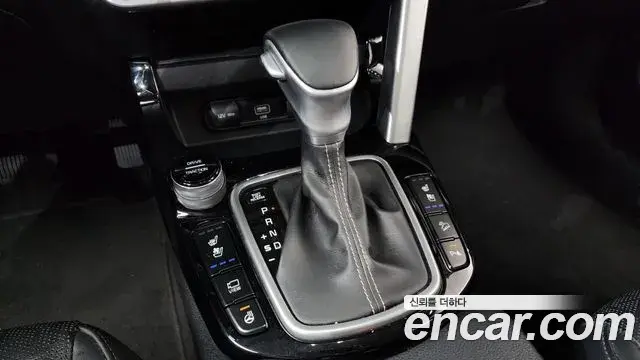 Kia Seltos 2020 — Şəkil 2/34