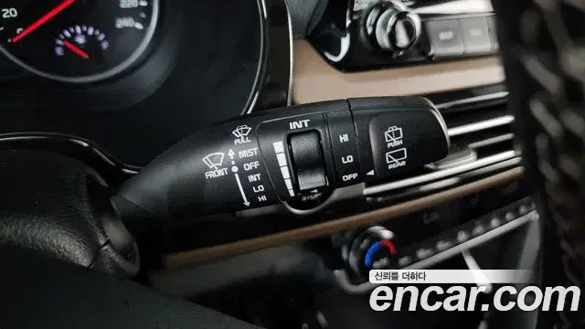 Kia Seltos 2020 — Şəkil 15/34