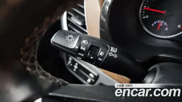 Kia Seltos 2020 — Şəkil 18/34
