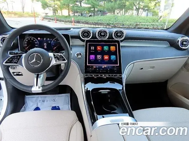 Mercedes-Benz GLC-Class 2026 — Фото 6/7