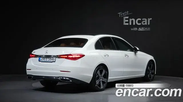 Mercedes-Benz C-Class 2026 — Photo 2/20