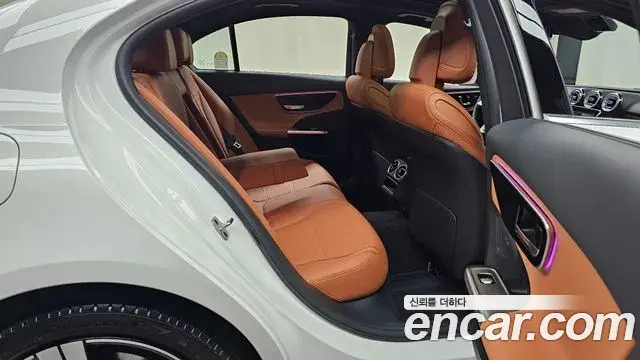 Mercedes-Benz C-Class 2026 — Photo 11/20