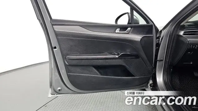 Kia K5 2020 — Photo 31/36