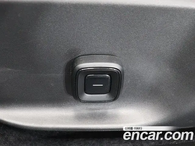 Volvo EX30 2025 — Photo 11/19