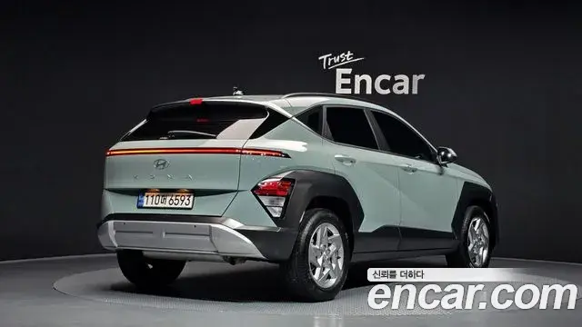 Hyundai Kona 2023 — Фото 2/20