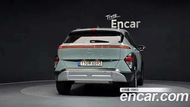Hyundai Kona 2023 — Фото 4/20