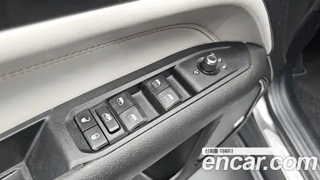 Jeep Compass 2022 — Photo 28/30