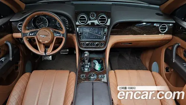 Bentley Bentayga 2018 — Photo 21/41