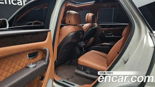 Bentley Bentayga 2018 — Photo 31/41