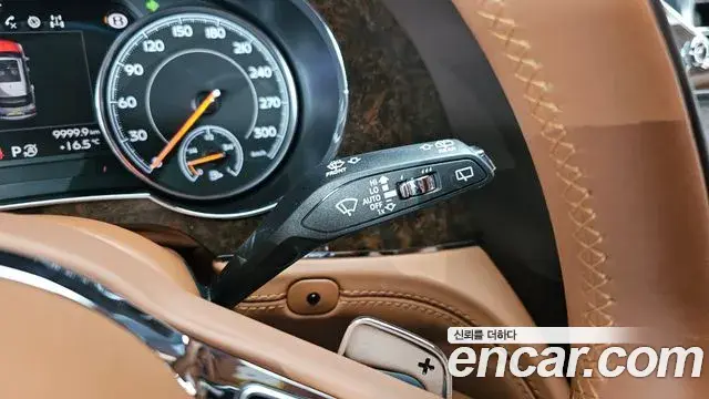 Bentley Bentayga 2018 — Photo 26/41