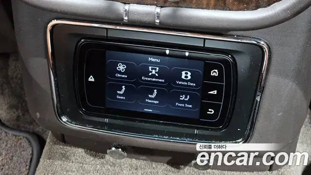 Bentley Bentayga 2018 — Photo 5/41