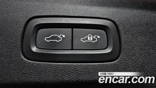 Volvo V60 Cross Country 2021 — Photo 15/35