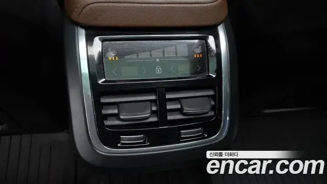 Volvo V60 Cross Country 2021 — Photo 2/35