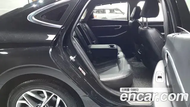 Hyundai Sonata 2020 — Фото 10/20