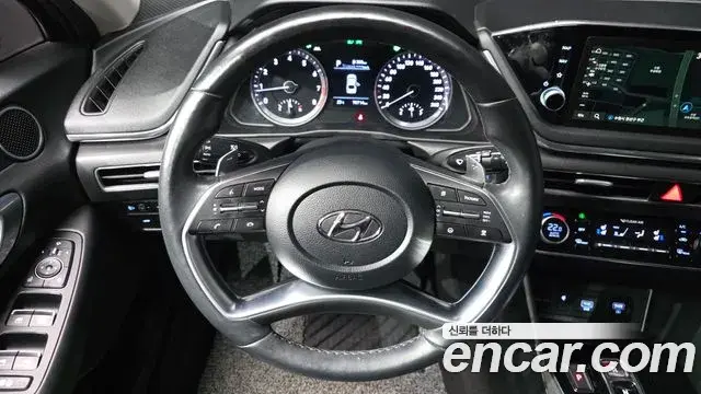 Hyundai Sonata 2020 — Фото 13/20
