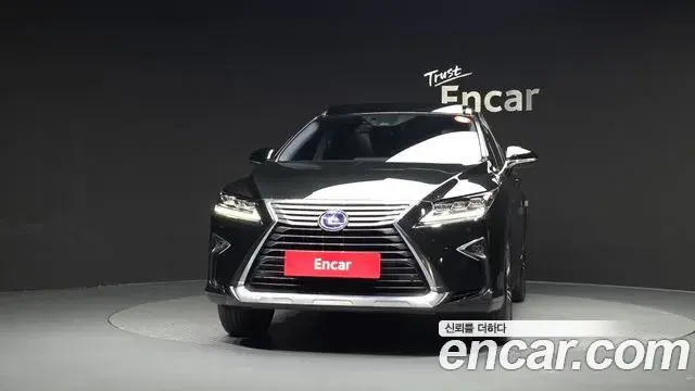 Lexus RX450h 2018 — Фото 2/20