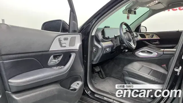 Mercedes-Benz GLE-Class 2019 — Фото 10/20