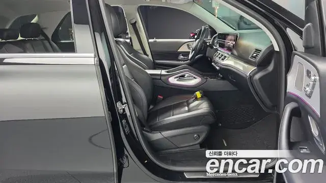 Mercedes-Benz GLE-Class 2019 — Фото 11/20