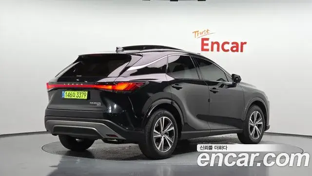 Lexus RX350h 2025 — ფოტო 14/37