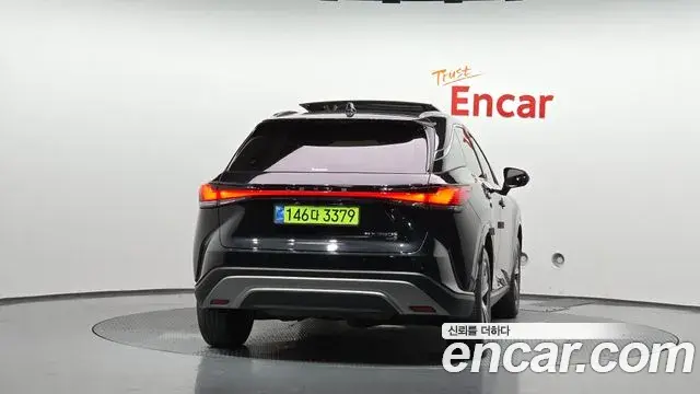 Lexus RX350h 2025 — ფოტო 30/37