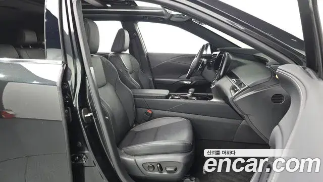 Lexus RX350h 2025 — ფოტო 19/37