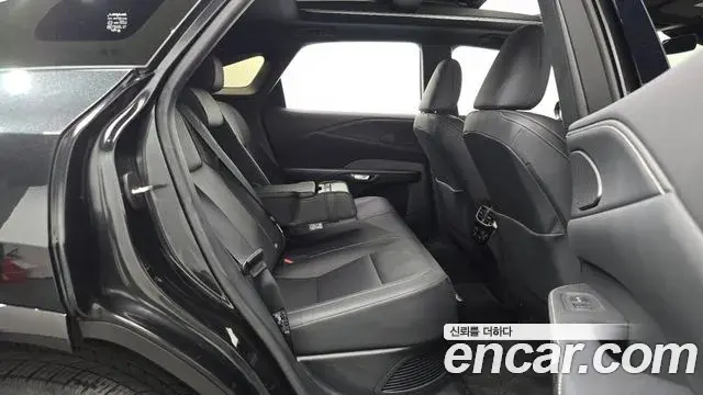 Lexus RX350h 2025 — ფოტო 35/37