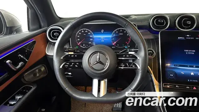 Mercedes-Benz GLC-Class 2024 — Фото 13/20