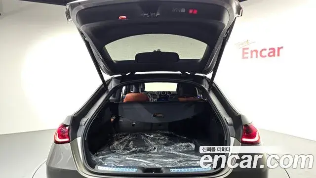Mercedes-Benz GLC-Class 2024 — Фото 18/20