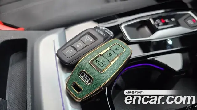 Audi Q5 2025 — Фото 17/20