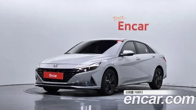 Hyundai Avante 2022 — Фото 1/20