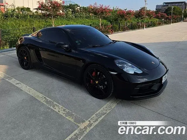 Porsche 718 Cayman 2018 — Фото 4/20