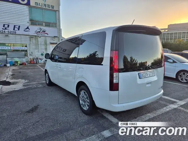 Hyundai Staria 2025 — Фото 4/20