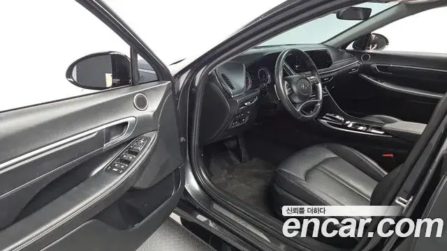 Hyundai Sonata 2022 — Фото 10/20