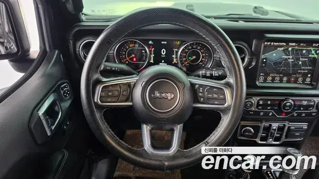 Jeep Wrangler 2023 — Фото 13/20