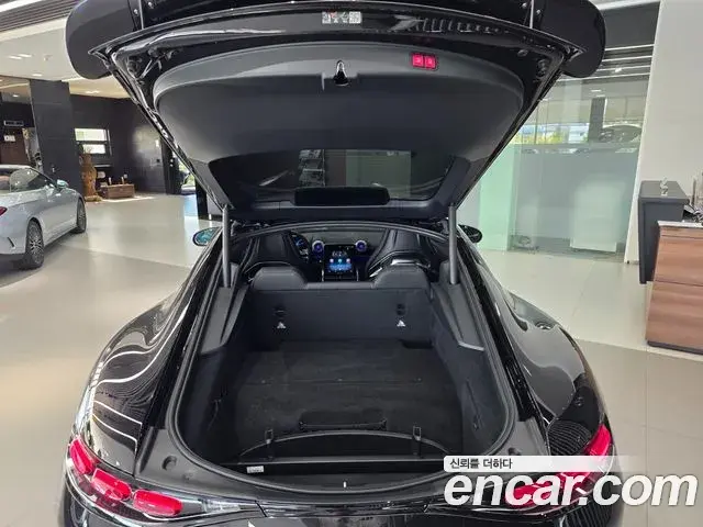Mercedes-Benz AMG GT 2026 — Photo 13/20