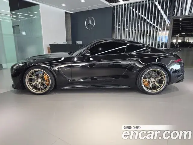 Mercedes-Benz AMG GT 2026 — Photo 10/20
