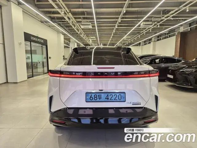 Lexus RZ450e 2023 — Şəkil 3/20